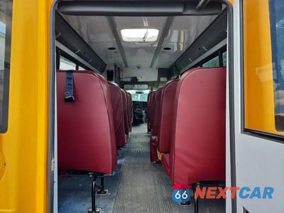 Zdjęcie 6 z 10 samochodu: 2010 THOMAS MINOTOUR G3500 - SCHOOL BUS VIN:1GB6G3AG2A1131983 - miniatura