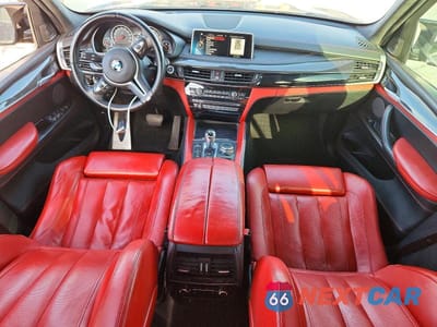 Zdjęcie 8 z 14 samochodu: 2016 BMW X5 M VIN:5YMKT6C54G0C89799 - miniatura