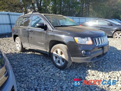 Czwarte zdjęcie samochodu z boku: 2012 JEEP COMPASS LATITUDE VIN:1C4NJDEB2CD588646 - miniatura