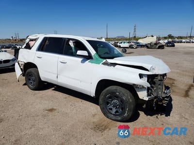 Czwarte zdjęcie samochodu z boku: 2018 CHEVROLET TAHOE POLICE VIN:1GNLCDEC8JR136976 - miniatura
