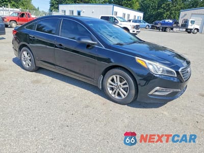 Czwarte zdjęcie samochodu z boku: 2015 HYUNDAI SONATA SE VIN:5NPE24AF2FH101899 - miniatura