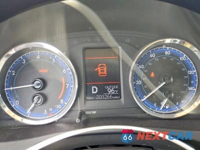 Zdjęcie 9 z 12 samochodu: 2017 TOYOTA COROLLA LE VIN:2T1BURHE1HC852702 - miniatura
