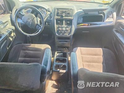 Zdjęcie 8 z 13 samochodu: 2014 DODGE GRAND CARAVAN SE VIN:2C4RDGBG0ER406355 - miniatura