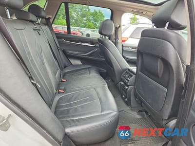 Zdjęcie 11 z 13 samochodu: 2015 BMW X5 XDRIVE35I VIN:5UXKR0C55F0P07317 - miniatura