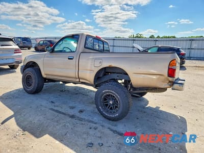 Drugie zdjęcie samochodu z przodu: 2000 TOYOTA TACOMA BASE VIN:4TAPM62N1YZ588492 - miniatura