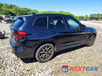 Trzecie zdjęcie samochodu z tyłu: 2022 BMW X3 M40I VIN:5UX83DP09N9L10320 - miniatura