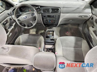 Zdjęcie 8 z 12 samochodu: 2002 FORD TAURUS SES VIN:1FAFP55U12G193452 - miniatura