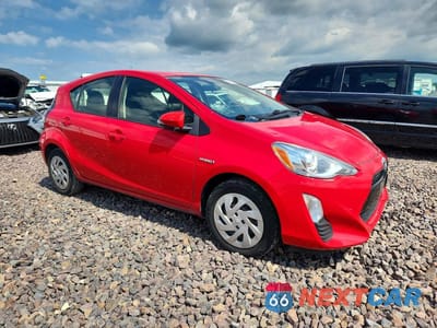 Czwarte zdjęcie samochodu z boku: 2016 TOYOTA PRIUS C THREE VIN:JTDKDTB39G1132815 - miniatura