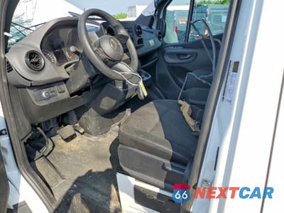 Zdjęcie 7 z 13 samochodu: 2025 MERCEDES-BENZ SPRINTER 2500 DELIVERY VAN VIN:W1Y4KCHY2ST229039 - miniatura