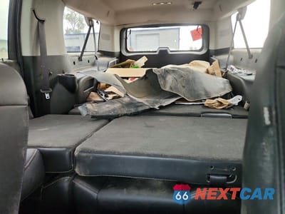 Zdjęcie 10 z 13 samochodu: 2020 CHEVROLET SUBURBAN C1500 LT VIN:1GNSCHKC6LR301644 - miniatura