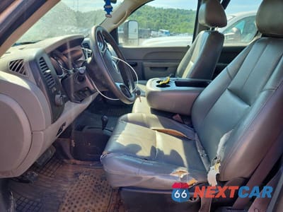 Zdjęcie 7 z 12 samochodu: 2012 CHEVROLET SILVERADO K2500 HEAVY DUTY VIN:1GB2KVCG7CZ327265 - miniatura
