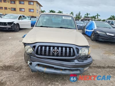 Piąte zdjęcie samochodu w środku: 2004 TOYOTA TACOMA BASE VIN:5TENL42N94Z460129 - miniatura