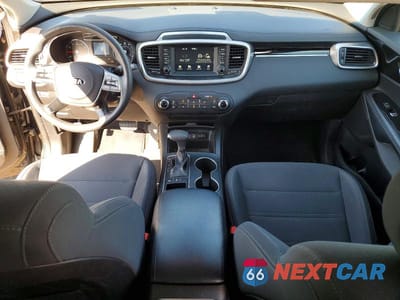 Zdjęcie 8 z 13 samochodu: 2019 KIA SORENTO LX VIN:5XYPGDA31KG547110 - miniatura