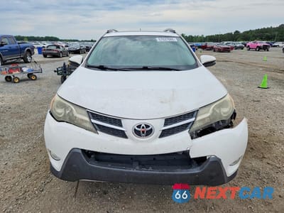 Piąte zdjęcie samochodu w środku: 2014 TOYOTA RAV4 XLE VIN:2T3WFREV8EW121198 - miniatura
