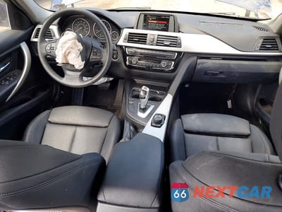 Zdjęcie 8 z 12 samochodu: 2018 BMW 3 SERIES VIN:WBA8E5G54JNU46284 - miniatura