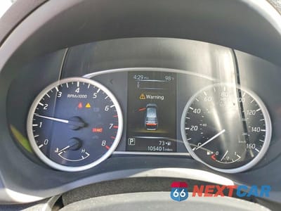 Zdjęcie 9 z 13 samochodu: 2018 NISSAN SENTRA S VIN:3N1AB7AP7JY258173 - miniatura