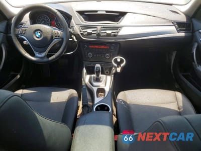 Zdjęcie 8 z 12 samochodu: 2015 BMW X1 SDRIVE28I VIN:WBAVM1C53FVZ94420 - miniatura