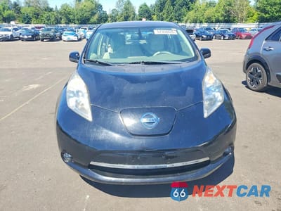 Piąte zdjęcie samochodu w środku: 2011 NISSAN LEAF SV VIN:JN1AZ0CP5BT000616 - miniatura