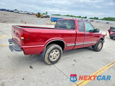 Trzecie zdjęcie samochodu z tyłu: 2001 CHEVROLET S TRUCK S10 VIN:1GCDT19W218112579 - miniatura