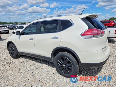 Drugie zdjęcie samochodu z przodu: 2015 NISSAN ROGUE S VIN:5N1AT2MV2FC764058 - miniatura
