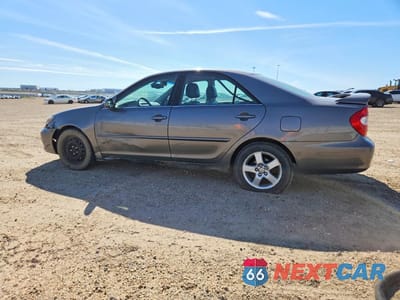 Drugie zdjęcie samochodu z przodu: 2002 TOYOTA CAMRY LE V6 VIN:JTDBF30K920033818 - miniatura