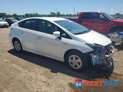Czwarte zdjęcie samochodu z boku: 2011 TOYOTA PRIUS TWO VIN:JTDKN3DU8B1415587 - miniatura