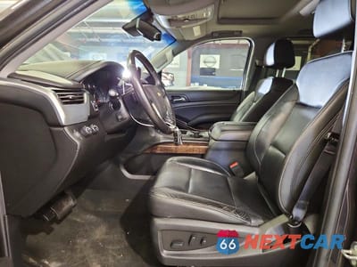 Zdjęcie 7 z 13 samochodu: 2018 CHEVROLET SUBURBAN K1500 LT VIN:1GNSKHKC8JR111392 - miniatura