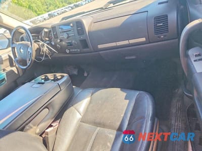 Zdjęcie 8 z 12 samochodu: 2011 CHEVROLET SILVERADO 1500 VIN:1GCRKSE31BZ124017 - miniatura