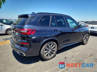 Trzecie zdjęcie samochodu z tyłu: 2021 BMW X5 XDRIVE45E VIN:5UXTA6C01M9D84012 - miniatura