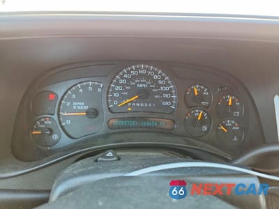 Zdjęcie 9 z 13 samochodu: 2006 CHEVROLET SUBURBAN K2500 VIN:3GNGK26U96G223504 - miniatura