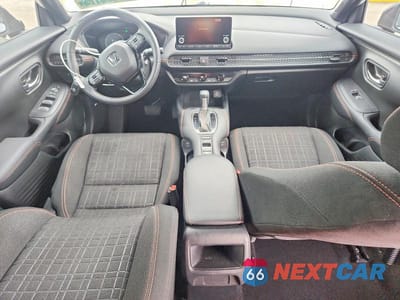 Zdjęcie 8 z 13 samochodu: 2025 HONDA HR-V SPORT VIN:3CZRZ1H52SM701054 - miniatura