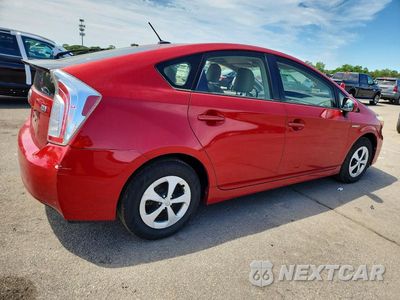 Trzecie zdjęcie samochodu z tyłu: 2012 TOYOTA PRIUS FOUR VIN:JTDKN3DU3C1550560 - miniatura