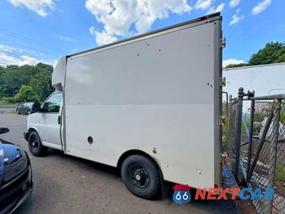 Drugie zdjęcie samochodu z przodu: 2014 CHEVROLET EXPRESS G3500 VIN:1GB0G2BA1E1172167 - miniatura