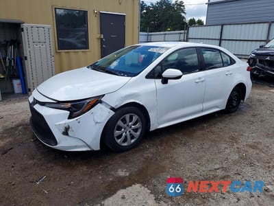 2021 TOYOTA COROLLA LE 5YFEPMAE4MP237587 - główne zdjęcie licytacji z USA - miniatura