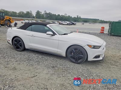 Czwarte zdjęcie samochodu z boku: 2015 FORD MUSTANG VIN:1FATP8UH0F5429339 - miniatura