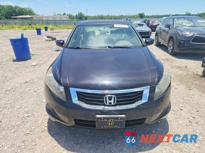 Piąte zdjęcie samochodu w środku: 2010 HONDA ACCORD LX VIN:1HGCP2F32AA087077 - miniatura