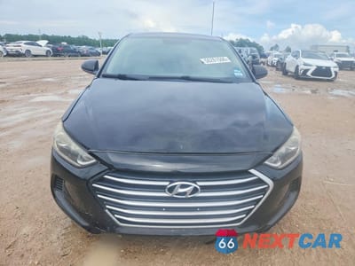Piąte zdjęcie samochodu w środku: 2018 HYUNDAI ELANTRA SEL VIN:5NPD84LF9JH282838 - miniatura