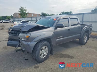 2015 TOYOTA TACOMA V6 3TMLU4EN6FM178661 - główne zdjęcie licytacji z USA - miniatura