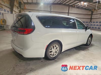 Trzecie zdjęcie samochodu z tyłu: 2026 CHRYSLER PACIFICA SELECT VIN:2C4RC1BG3TR239700 - miniatura