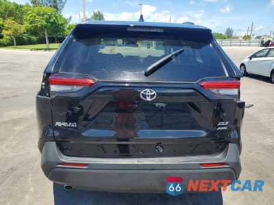 Zdjęcie 6 z 13 samochodu: 2021 TOYOTA RAV4 LE VIN:2T3H1RFV9MC172912 - miniatura