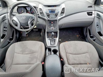 Zdjęcie 8 z 12 samochodu: 2016 HYUNDAI ELANTRA SE VIN:5NPDH4AE7GH681802 - miniatura