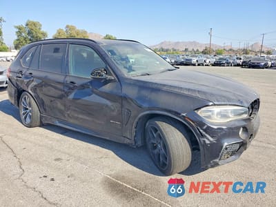 Czwarte zdjęcie samochodu z boku: 2015 BMW X5 XDRIVE50I VIN:5UXKR6C59F0J74939 - miniatura