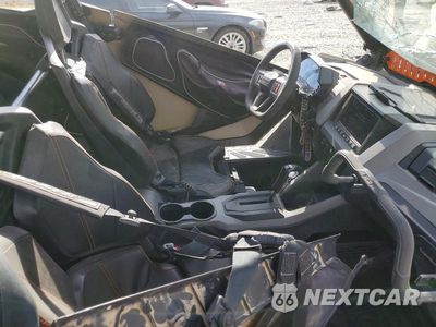 Piąte zdjęcie samochodu w środku: 2024 POLARIS RZR TURBO R UTILITY VEHICLE VIN:3NSG4D922RG067169 - miniatura