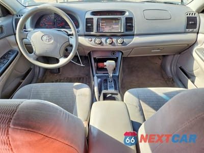 Zdjęcie 8 z 12 samochodu: 2006 TOYOTA CAMRY STANDARD VIN:4T1BE32K36U666941 - miniatura
