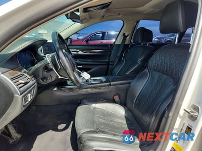 Zdjęcie 7 z 12 samochodu: 2016 BMW 750 XI VIN:WBA7F2C5XGG418922 - miniatura