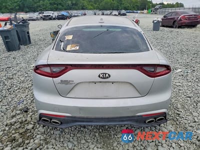 Zdjęcie 6 z 12 samochodu: 2018 KIA STINGER PREMIUM VIN:KNAE25LA6J6015292 - miniatura