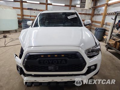 Piąte zdjęcie samochodu w środku: 2019 TOYOTA TACOMA TRD OFF-ROAD VIN:3TMCZ5AN2KM208598 - miniatura