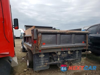 Drugie zdjęcie samochodu z przodu: 2007 FORD F450 SUPER DUTY DUMP TRUCK VIN:1FDXX46P27EA42555 - miniatura