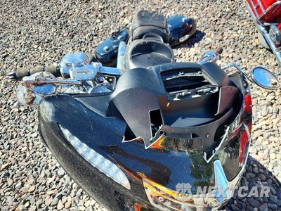 Piąte zdjęcie samochodu w środku: 2017 INDIAN CHIEFTAIN VIN:56KTCAAA2H3345648 - miniatura