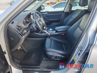Zdjęcie 7 z 13 samochodu: 2017 BMW X3 SDRIVE28I VIN:5UXWZ7C59H0U46349 - miniatura